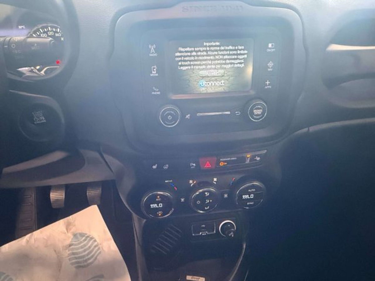 Jeep Renegade 1.6 Mjt 120 CV Limited (10)