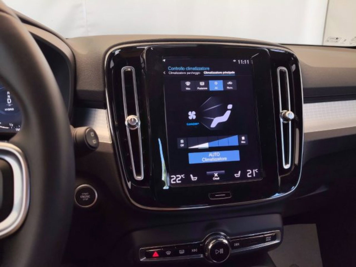 Volvo XC40 T4 Recharge Plug-in Hybrid automatico Plus Bright N1 (12)