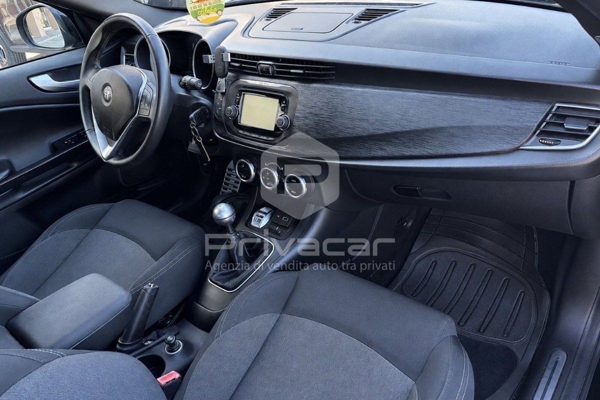 Alfa Romeo Giulietta 1.6 JTDm Ti 120cv (10)