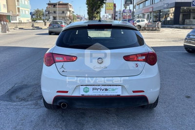 Alfa Romeo Giulietta 1.6 JTDm-2 Exclusive (6)