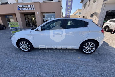 Alfa Romeo Giulietta 1.6 JTDm-2 Exclusive (8)