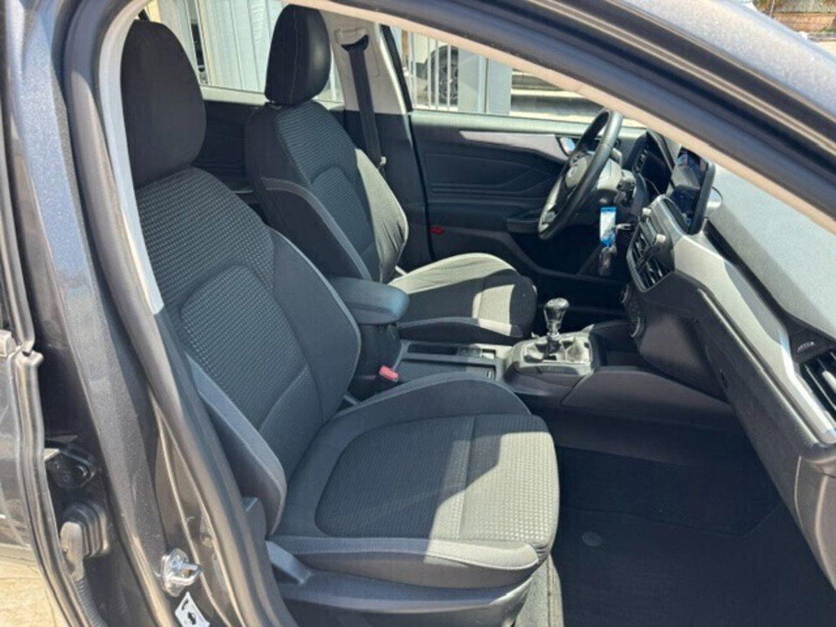 Ford Focus Station Wagon 1.5 EcoBlue 120 CV automatico SW Business (13)