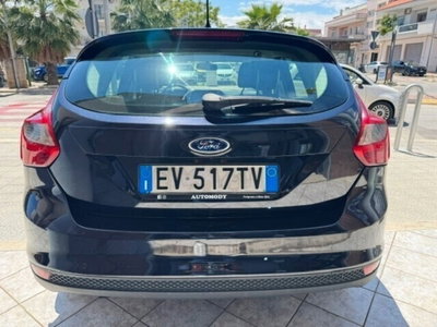 Ford Focus 1.6 TDCi 115 CV (5)