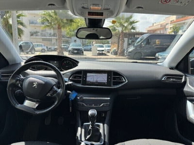 Peugeot 308 SW BlueHDi 130 S&S Allure (9)