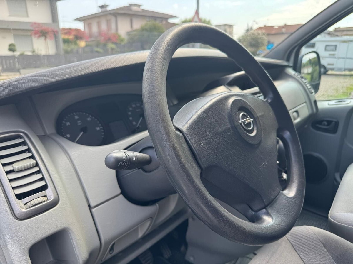 Opel Vivaro Furgone 27 2.0 CDTI 120CV PC-TN Combi 9 posti (13)