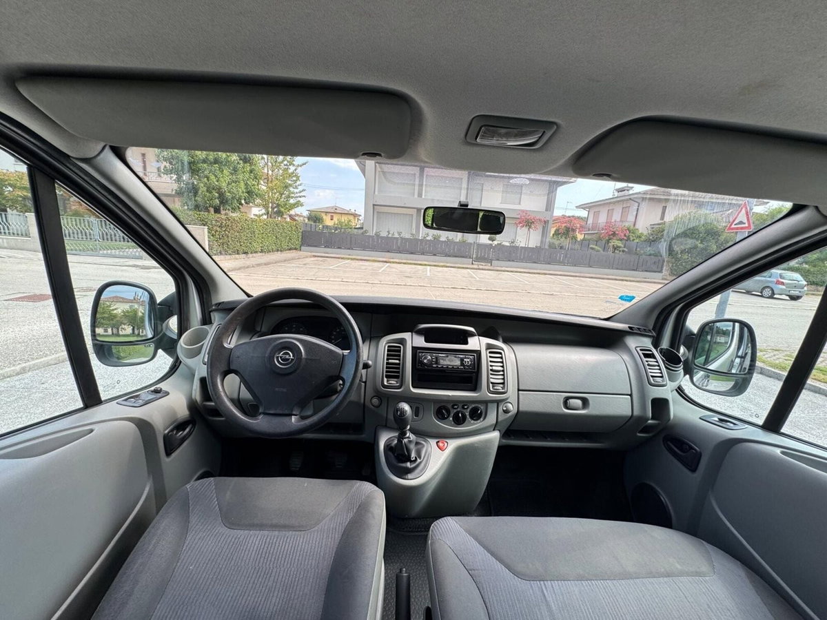 Opel Vivaro Furgone 27 2.0 CDTI 120CV PC-TN Combi 9 posti (19)