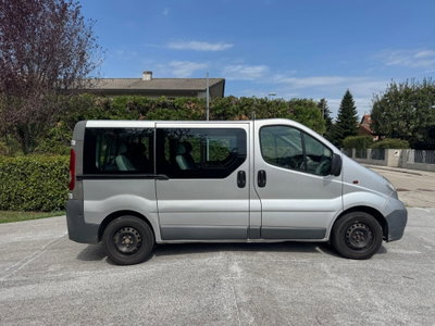 Opel Vivaro Furgone 27 2.0 CDTI 120CV PC-TN Combi 9 posti (6)