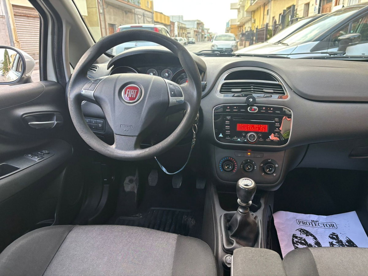 Fiat Punto 1.4 8V 5 porte Natural Power Easy (14)