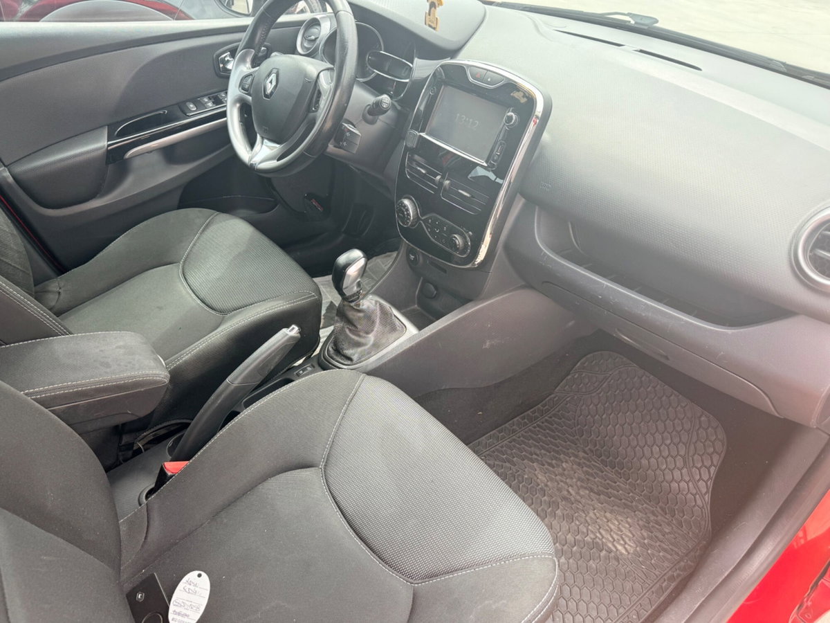 Renault Clio 1.5 dCi 8V 75CV 5 porte Live (13)