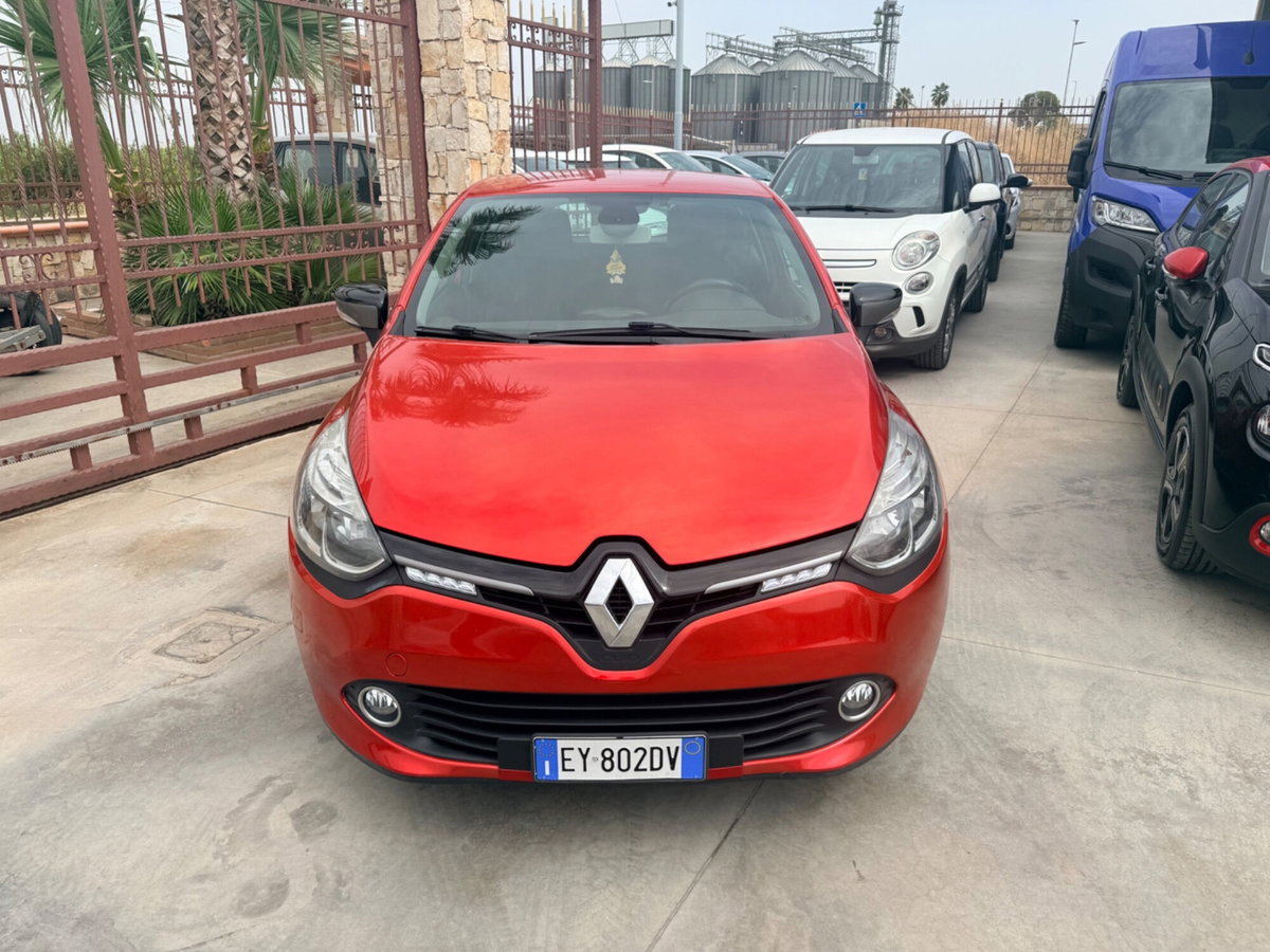 Renault Clio 1.5 dCi 8V 75CV 5 porte Live (2)