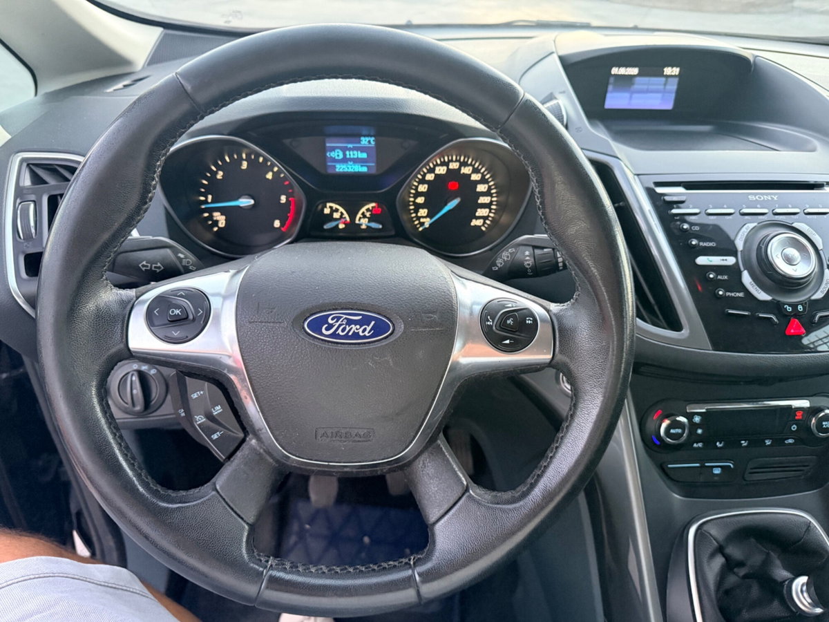 Ford C-Max 1.6 TDCi 115CV Titanium (16)
