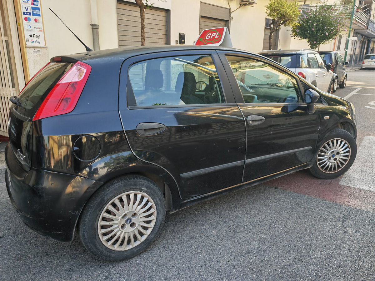 Fiat Grande Punto 1.4 5 porte Dynamic (5)