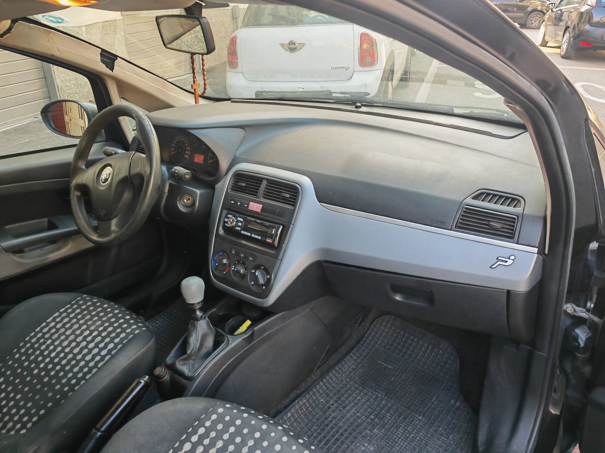 Fiat Grande Punto 1.4 5 porte Dynamic (8)