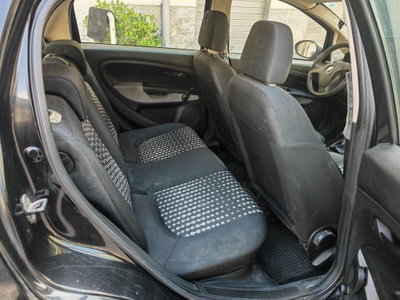 Fiat Grande Punto 1.4 5 porte Dynamic (9)
