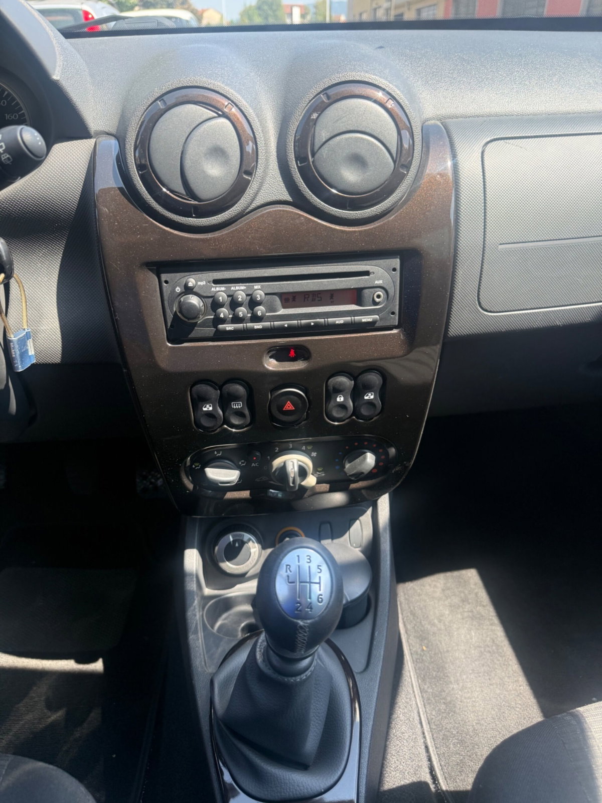 Dacia Duster 1.5 dCi 110CV 4x4 Lauréate (10)