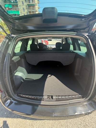 Dacia Duster 1.5 dCi 110CV 4x4 Lauréate (14)