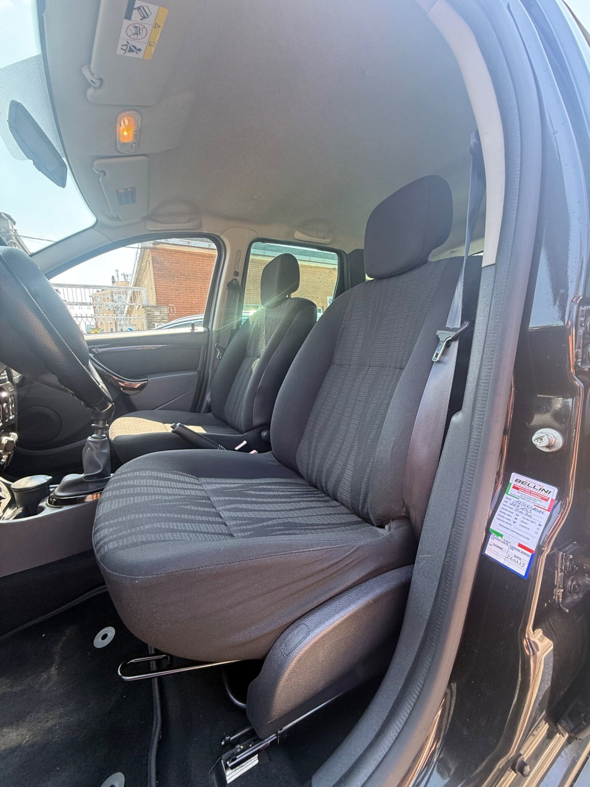 Dacia Duster 1.5 dCi 110CV 4x4 Lauréate (9)