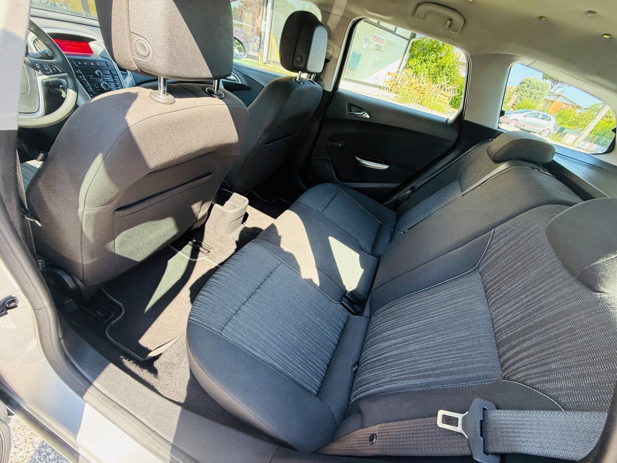 Opel Astra Station Wagon 1.7 CDTI 110CV EcoFLES&S Sports Elective (16)