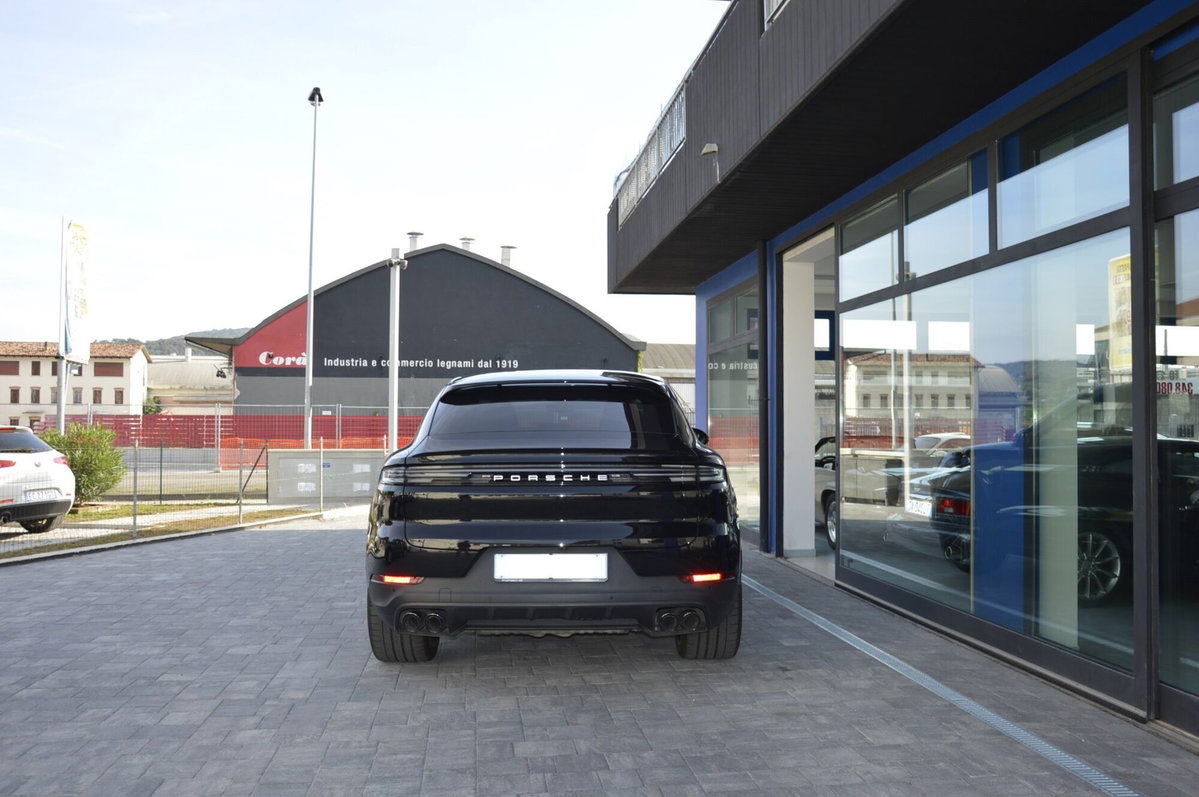 Porsche Cayenne Coupé 4.0 S tiptronic (6)