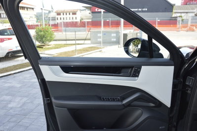 Porsche Cayenne Coupé 4.0 S tiptronic (9)