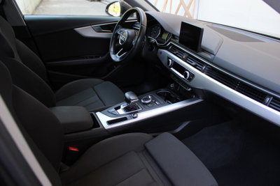 Audi A4 Avant 2.0 TDI 150 CV S tronic Business Sport (10)