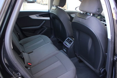 Audi A4 Avant 2.0 TDI 150 CV S tronic Business Sport (13)