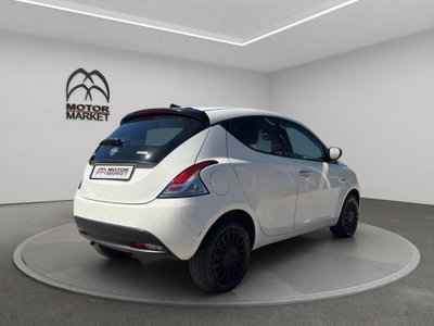 Lancia Ypsilon 1.0 FireFly 5 porte S&S Hybrid Silver Plus (7)