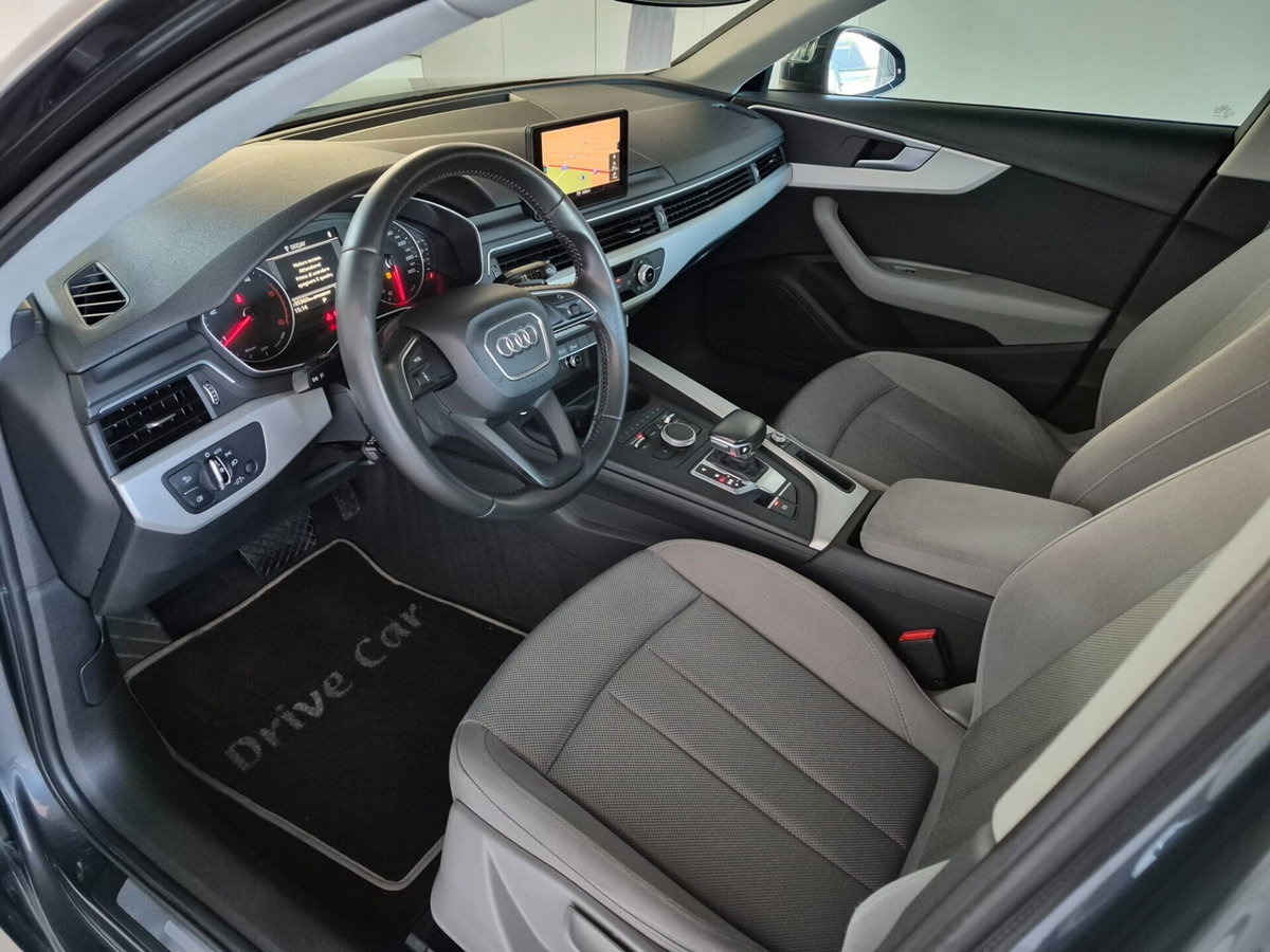 Audi A4 Avant 2.0 TDI 150 CV Business (10)