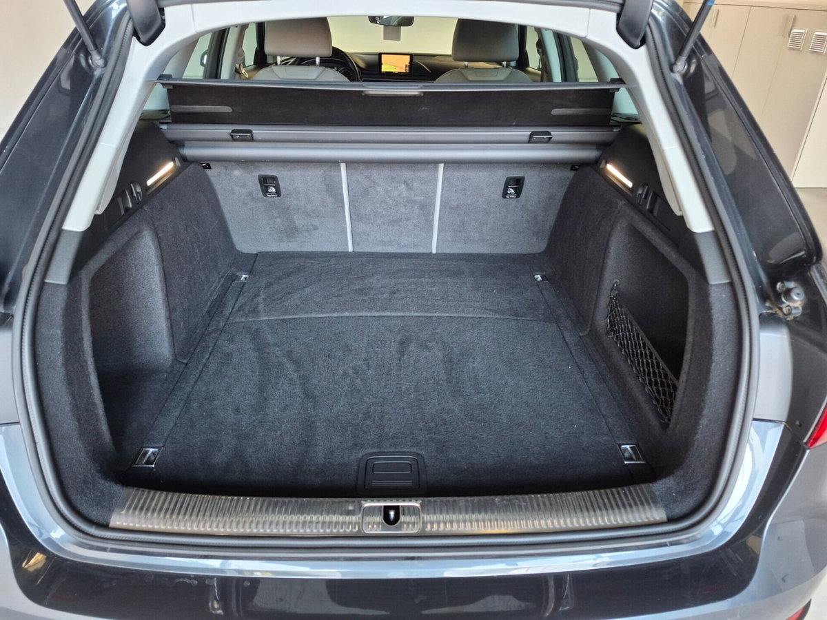 Audi A4 Avant 2.0 TDI 150 CV Business (13)