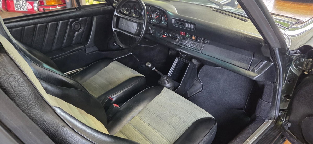 Porsche 911 Cabrio Targa 3.0 4 50Y Porsche Design auto (9)