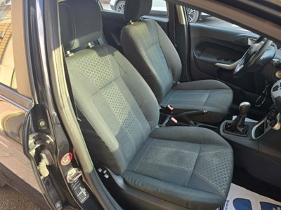 Ford Fiesta 1.4 TDCi 70CV 5 porte Titanium (7)