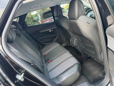 Peugeot 3008 BlueHDi 130 S&S EAT8 Allure Pack (11)