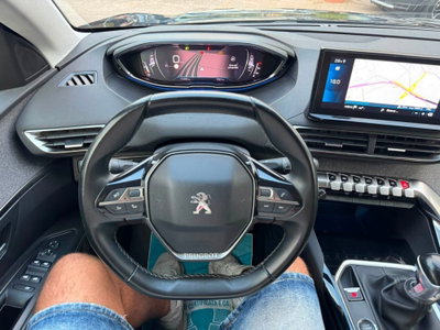 Peugeot 3008 BlueHDi 130 S&S EAT8 Allure Pack (13)