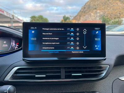 Peugeot 3008 BlueHDi 130 S&S EAT8 Allure Pack (18)