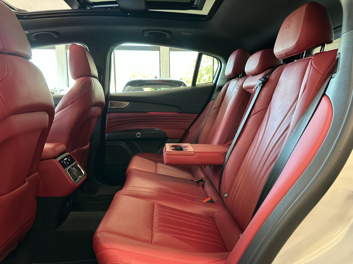Maserati Grecale .0 mhev Modena 330cv auto (9)