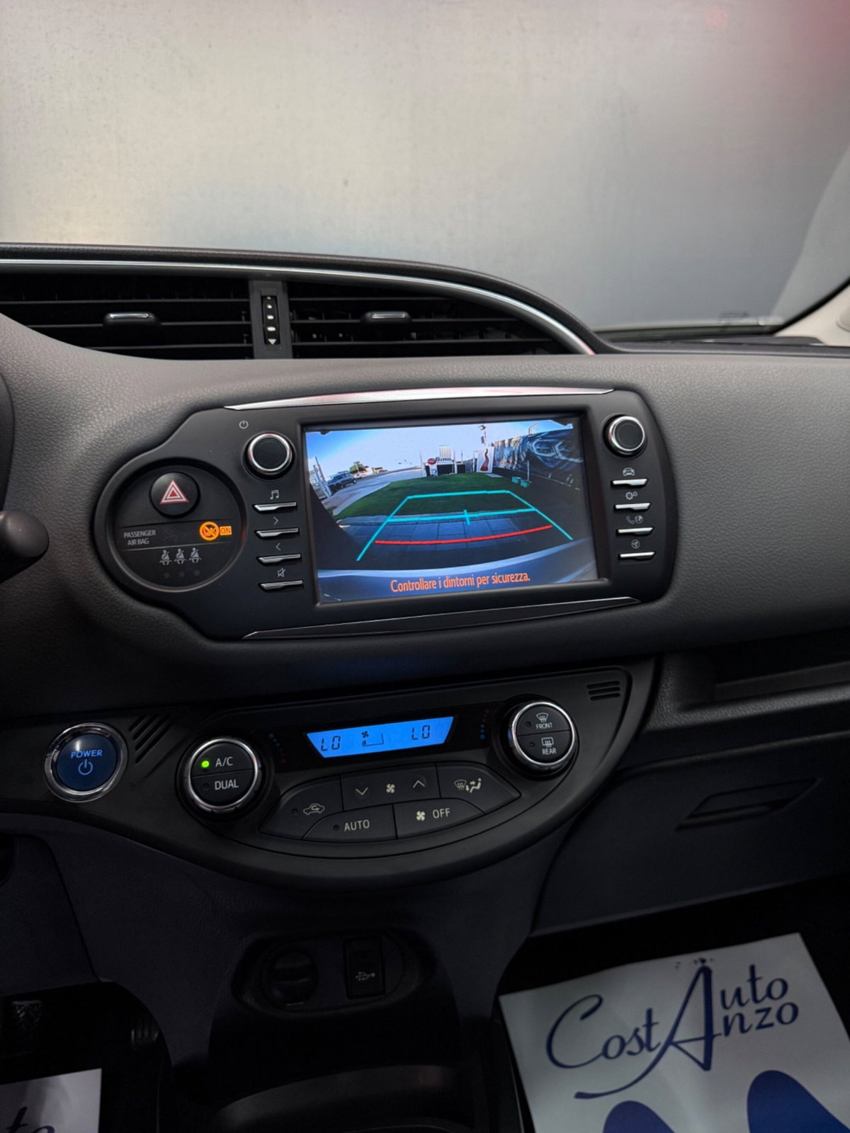 Toyota Yaris 1.5 Hybrid 5 porte Style (14)