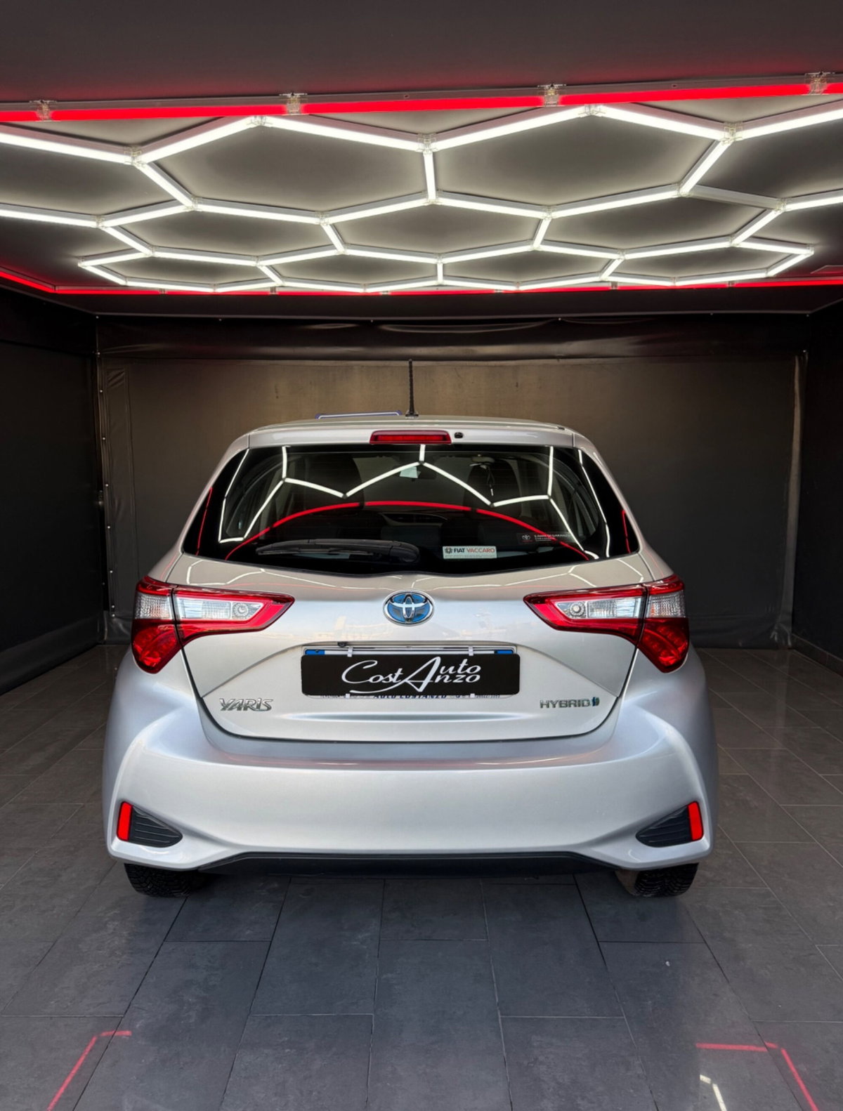 Toyota Yaris 1.5 Hybrid 5 porte Style (6)