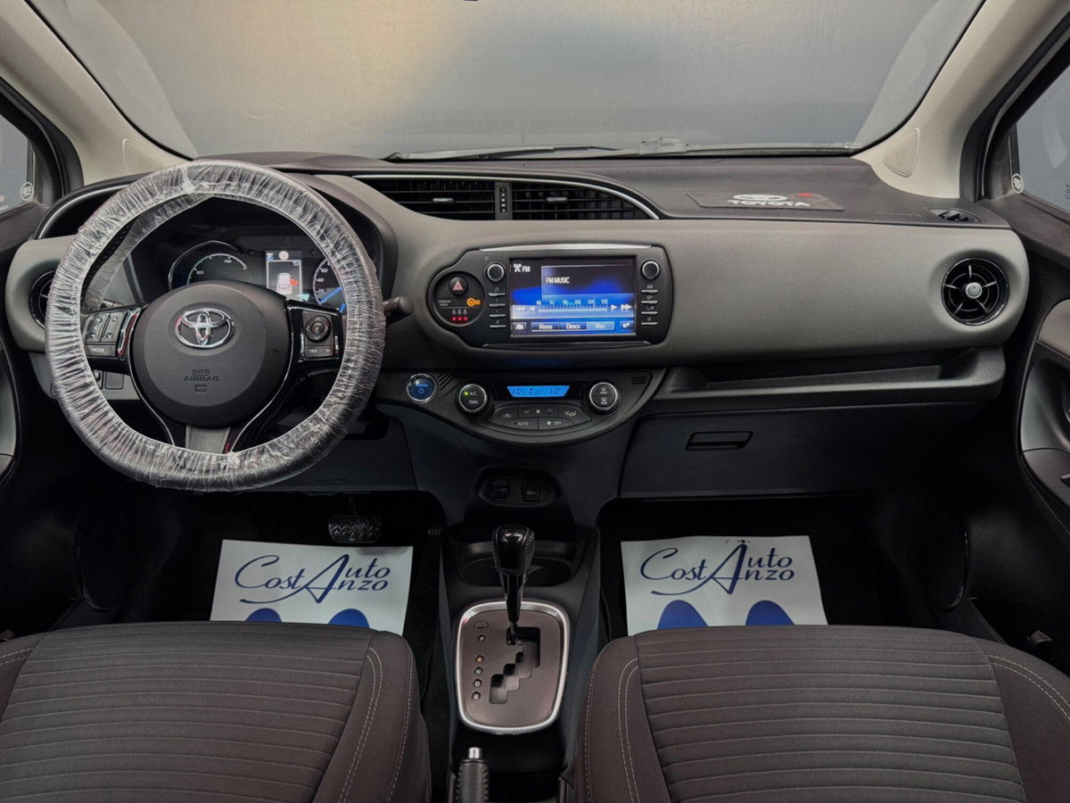 Toyota Yaris 1.5 Hybrid 5 porte Style (9)