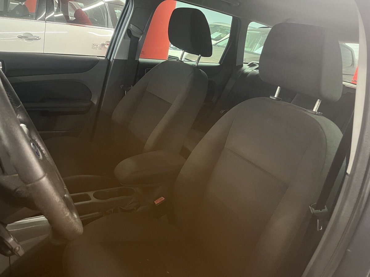 Ford Focus Station Wagon 1.6 TDCi (110CV) SW DPF (7)