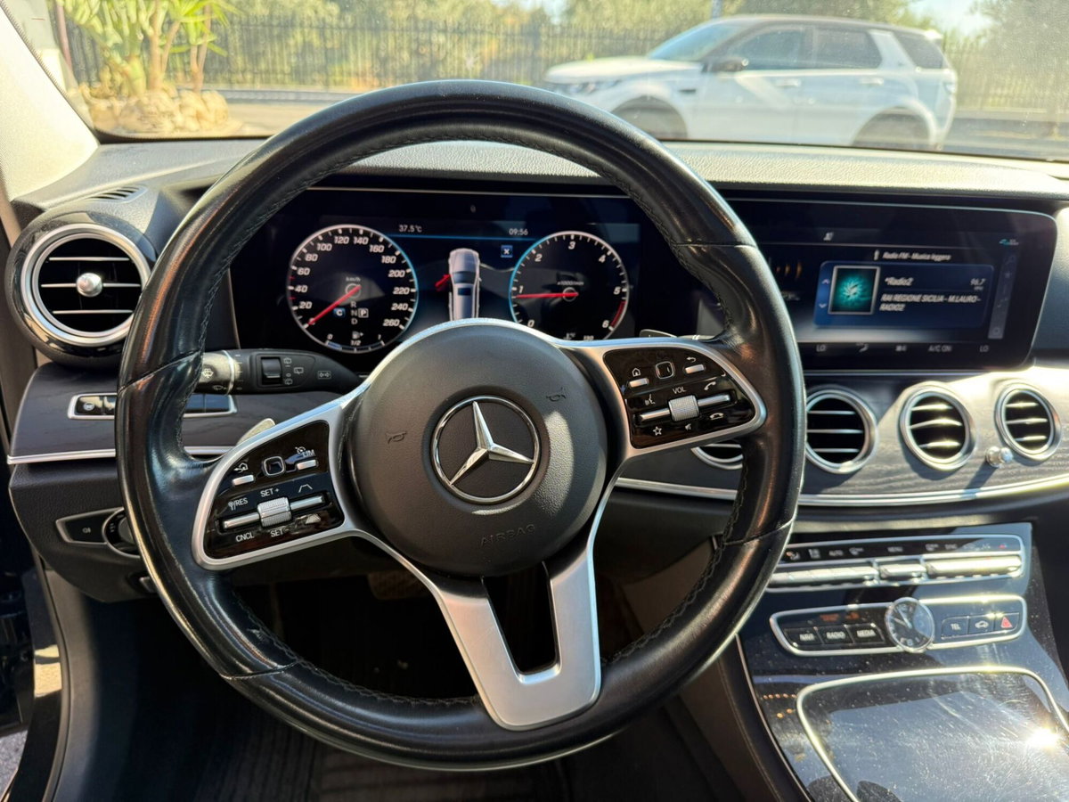 Mercedes-Benz Classe E Station Wagon 400 d 4Matic Auto Premium Plus (18)