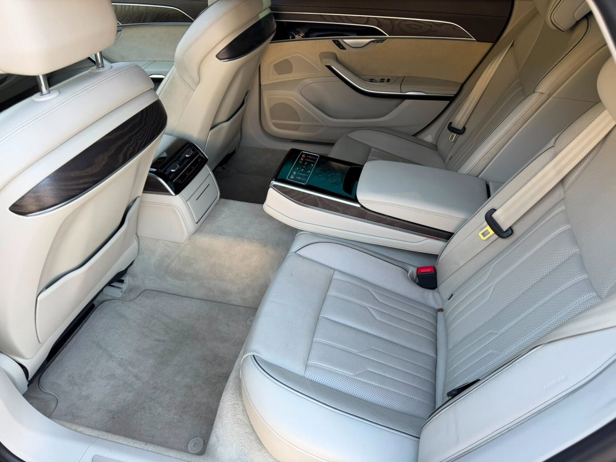 Audi A8 L 60 TDI 4.0 quattro tiptronic (13)