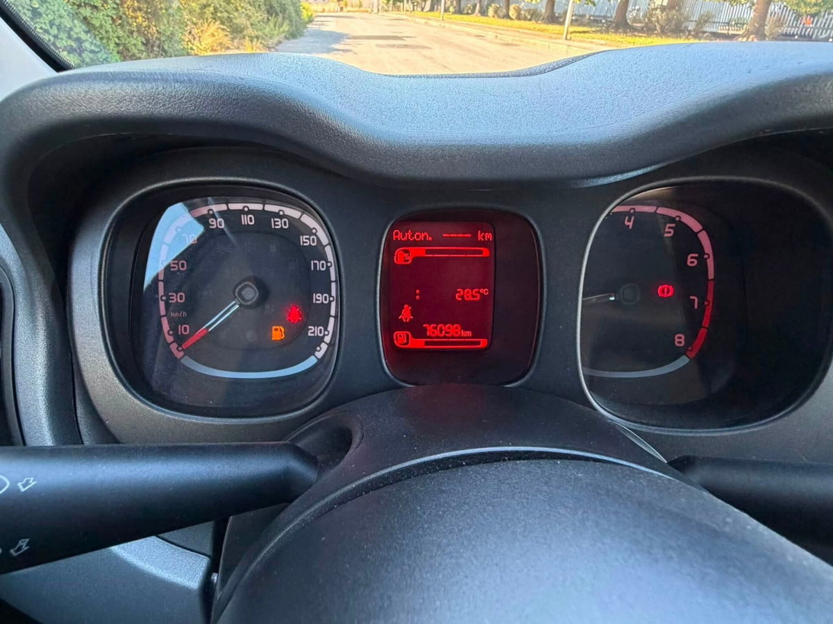 Fiat Panda van 1.0 hybrid Street 70cv 4p.ti serie 4 E6d (12)