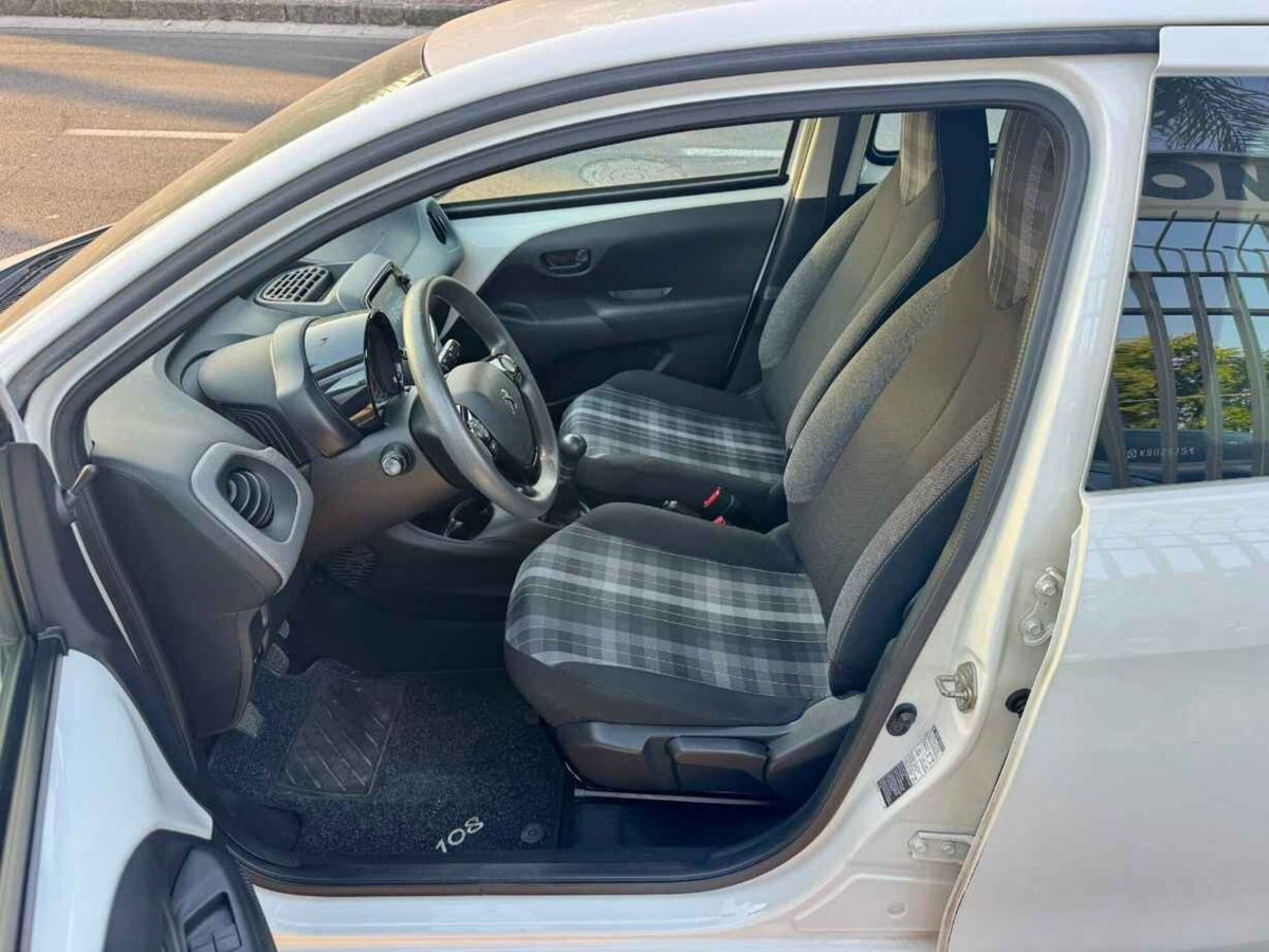 Peugeot 108 72 5 porte Active (16)