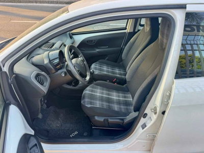 Peugeot 108 72 5 porte Active (16)