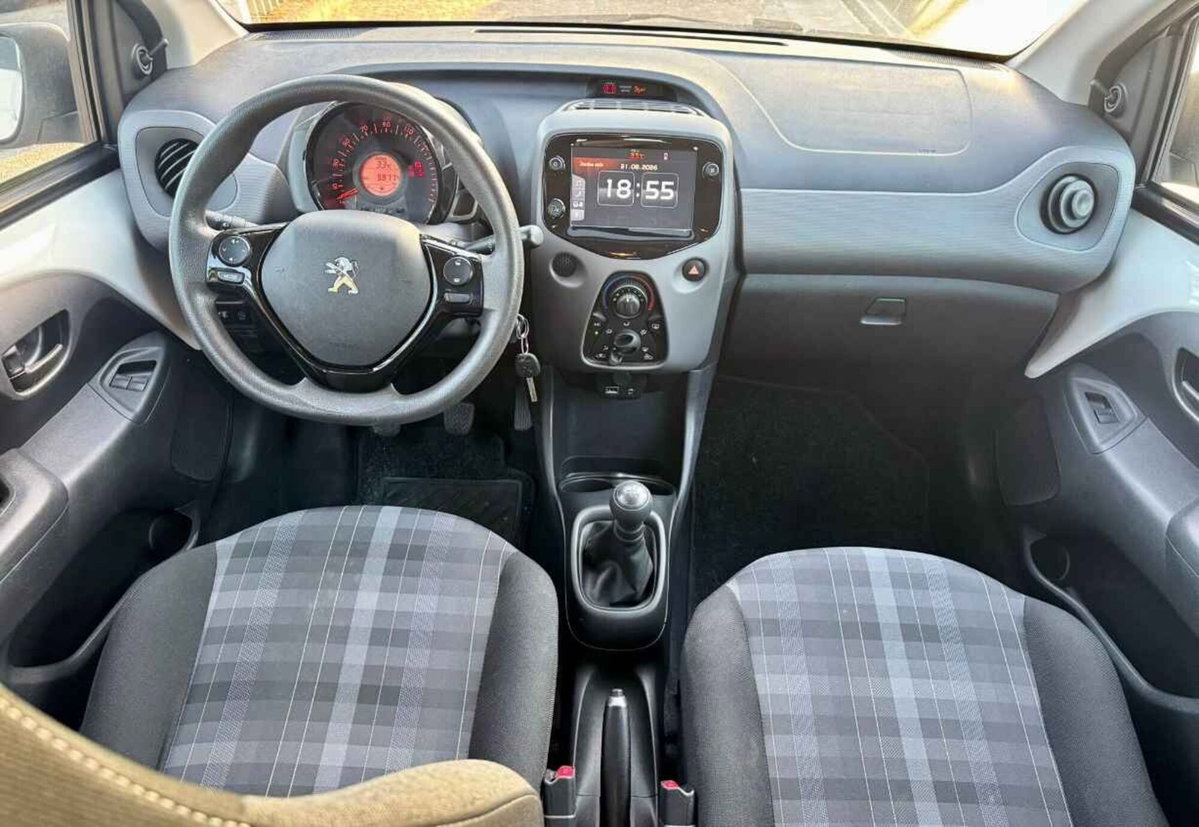 Peugeot 108 72 5 porte Active (2)