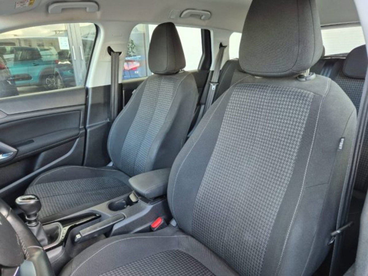 Peugeot 308 SW BlueHDi 130 S&S Allure (7)