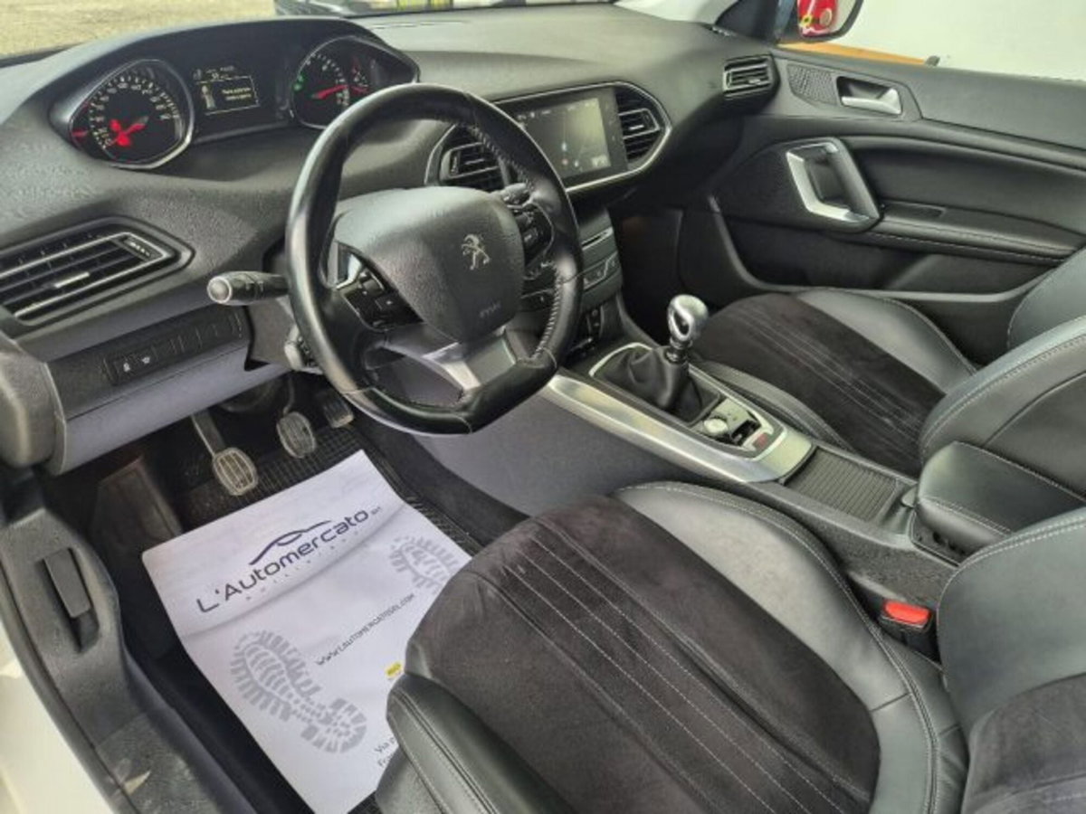 Peugeot 308 BlueHDi 120 S&S Allure (6)
