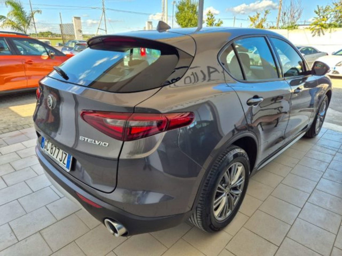 Alfa Romeo Stelvio Stelvio 2.2 Turbodiesel 160 CV AT8 RWD Super Business (3)