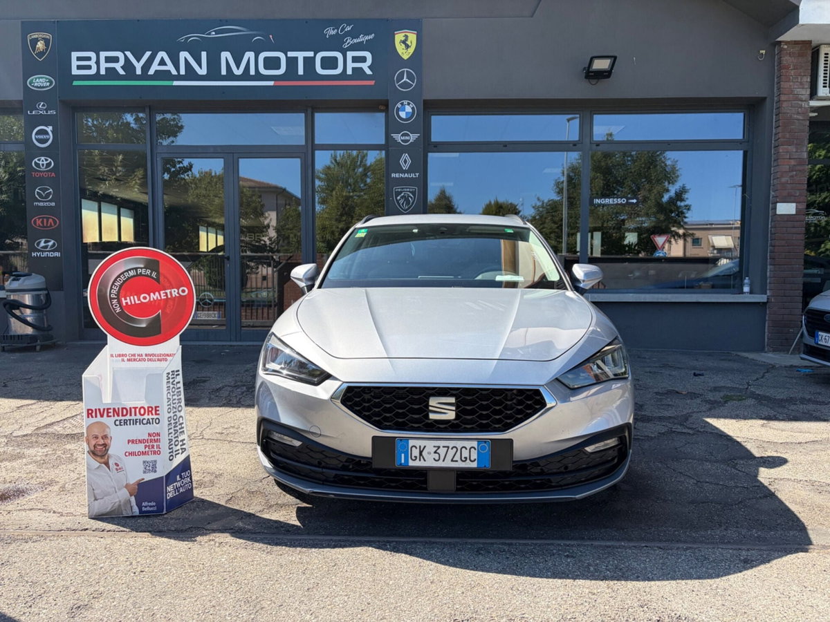 SEAT Leon ST Sportstourer 2.0 tdi Style 150cv dsg (2)