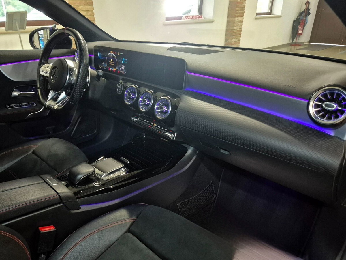 Mercedes-Benz Classe A 35 AMG 4Matic (15)